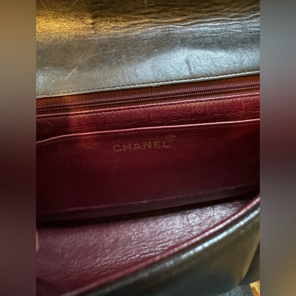 CHANEL Karl Lagerfeld Vertical Chevron Flap Bag CC Lambskin Shoulder Bag Black - Picture 15 of 16
